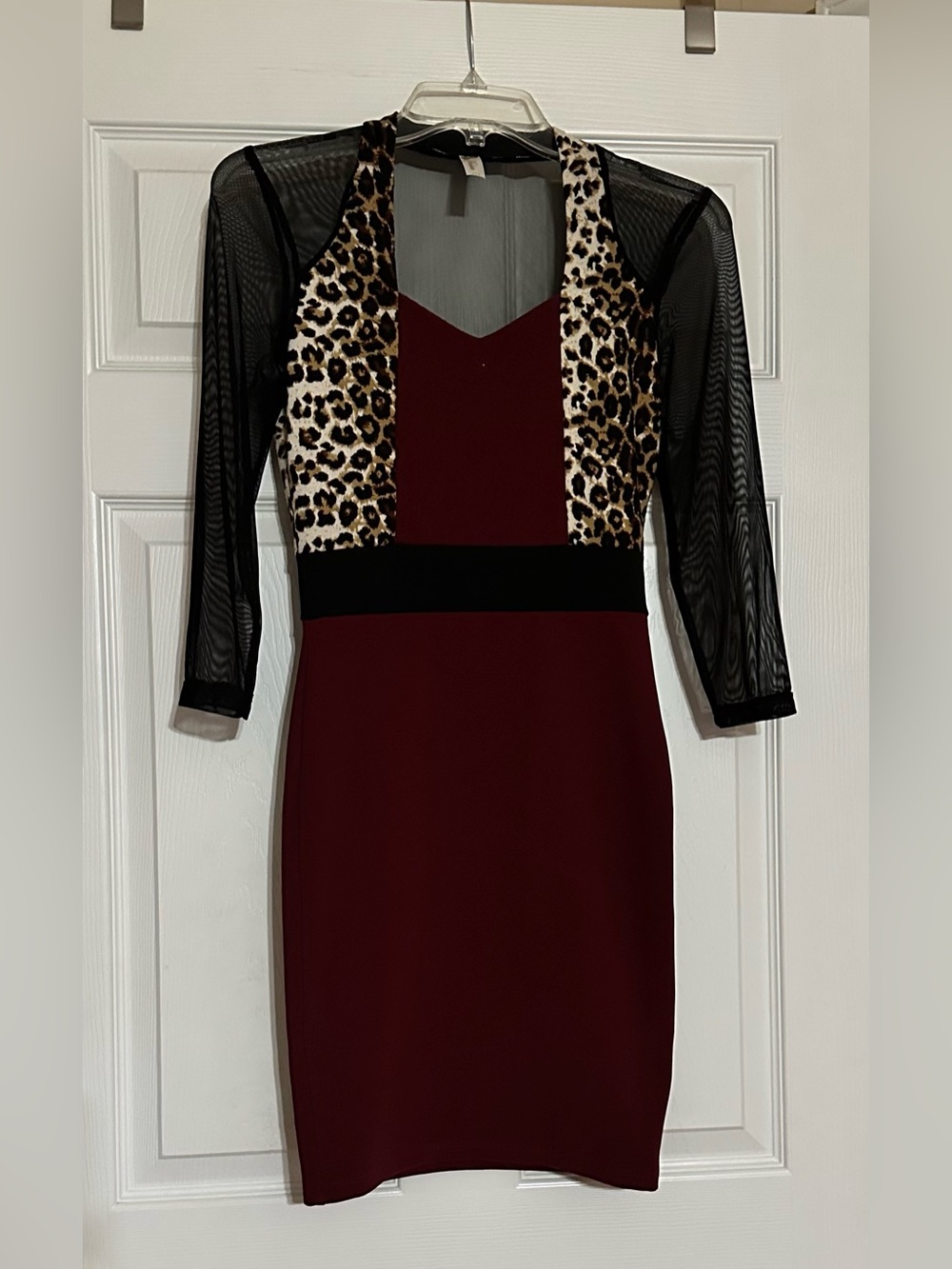 Women's Burgundy Midi Bodycon Dress with Leopard Trim and Black Mesh Sleeves